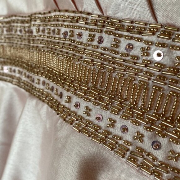 JS Boutique pink dress with sequence detailing - Picture 6 of 12